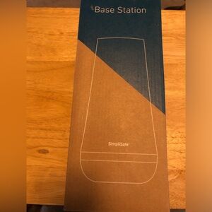 Simplisafe add ons- includes all 5 pictured items